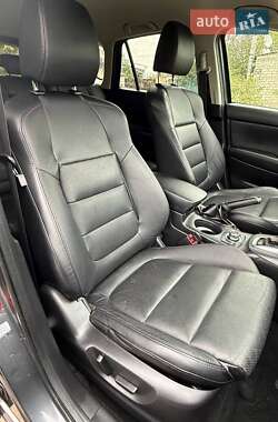 Позашляховик / Кросовер Mazda CX-5 2014 в 