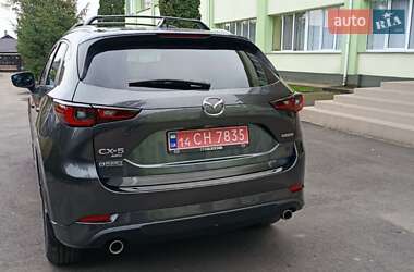 Внедорожник / Кроссовер Mazda CX-5 2023 в 