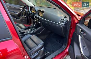 Позашляховик / Кросовер Mazda CX-5 2016 в 
