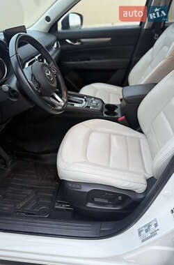 Позашляховик / Кросовер Mazda CX-5 2021 в 