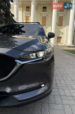Внедорожник / Кроссовер Mazda CX-5 2017 в 