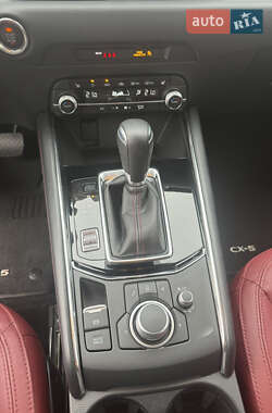 Внедорожник / Кроссовер Mazda CX-5 2023 в 