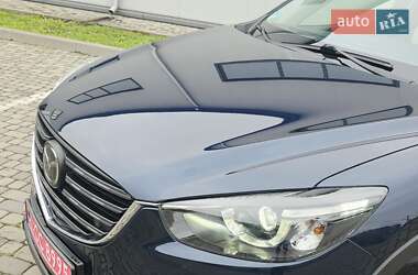 Позашляховик / Кросовер Mazda CX-5 2017 в 