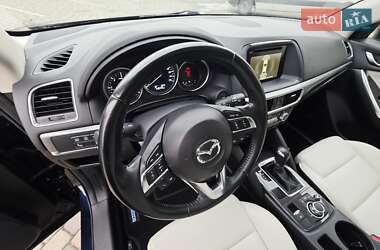 Позашляховик / Кросовер Mazda CX-5 2017 в 