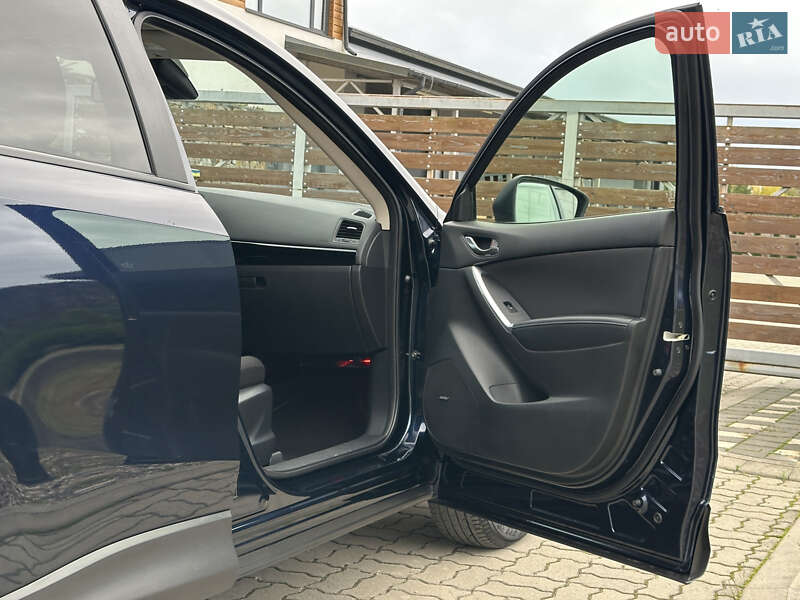 Внедорожник / Кроссовер Mazda CX-5 2015 в Стрые