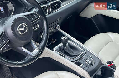 Внедорожник / Кроссовер Mazda CX-5 2017 в 