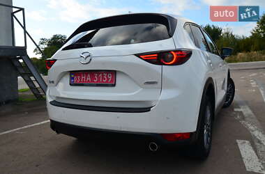 Внедорожник / Кроссовер Mazda CX-5 2018 в 