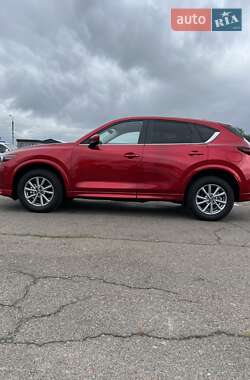 Позашляховик / Кросовер Mazda CX-5 2024 в 