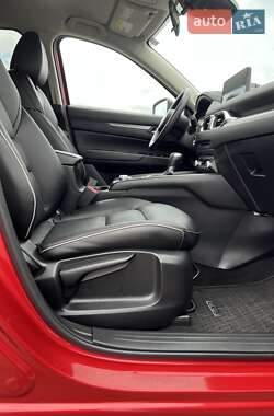 Позашляховик / Кросовер Mazda CX-5 2024 в 