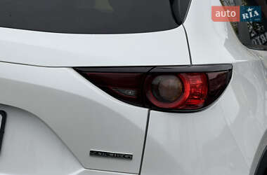 Позашляховик / Кросовер Mazda CX-5 2020 в 