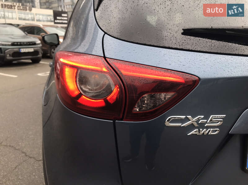 Позашляховик / Кросовер Mazda CX-5 2015 в Києві