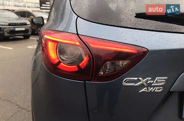 Позашляховик / Кросовер Mazda CX-5 2015 в 
