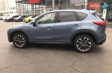 Позашляховик / Кросовер Mazda CX-5 2015 в 