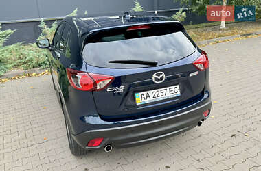 Позашляховик / Кросовер Mazda CX-5 2016 в 