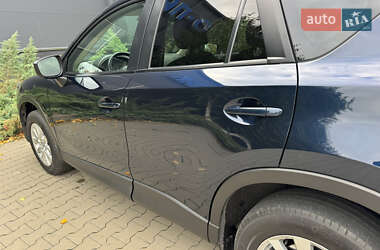Позашляховик / Кросовер Mazda CX-5 2016 в 