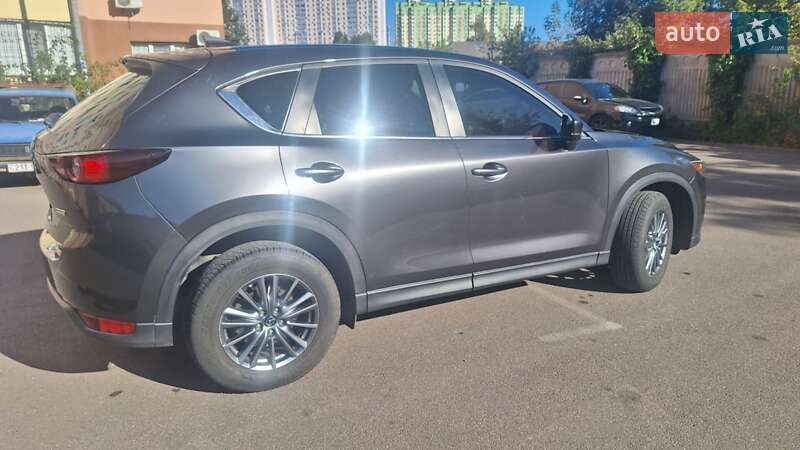 Внедорожник / Кроссовер Mazda CX-5 2017 в Киеве