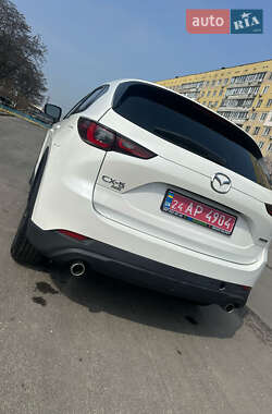 Позашляховик / Кросовер Mazda CX-5 2021 в 