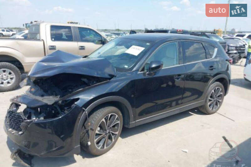 Позашляховик / Кросовер Mazda CX-5 2022 в 