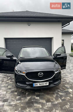 Внедорожник / Кроссовер Mazda CX-5 2018 в 