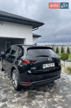 Внедорожник / Кроссовер Mazda CX-5 2018 в 