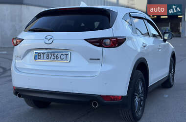 Позашляховик / Кросовер Mazda CX-5 2021 в 