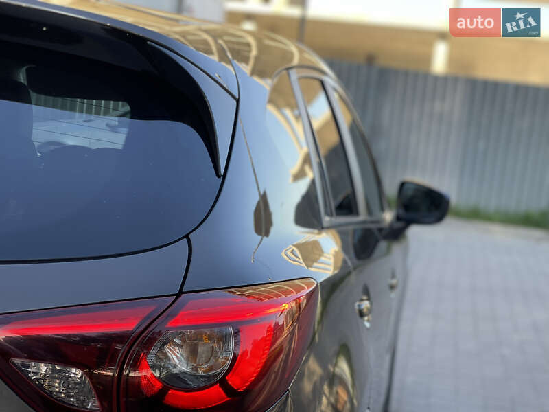 Позашляховик / Кросовер Mazda CX-5 2015 в Дубні
