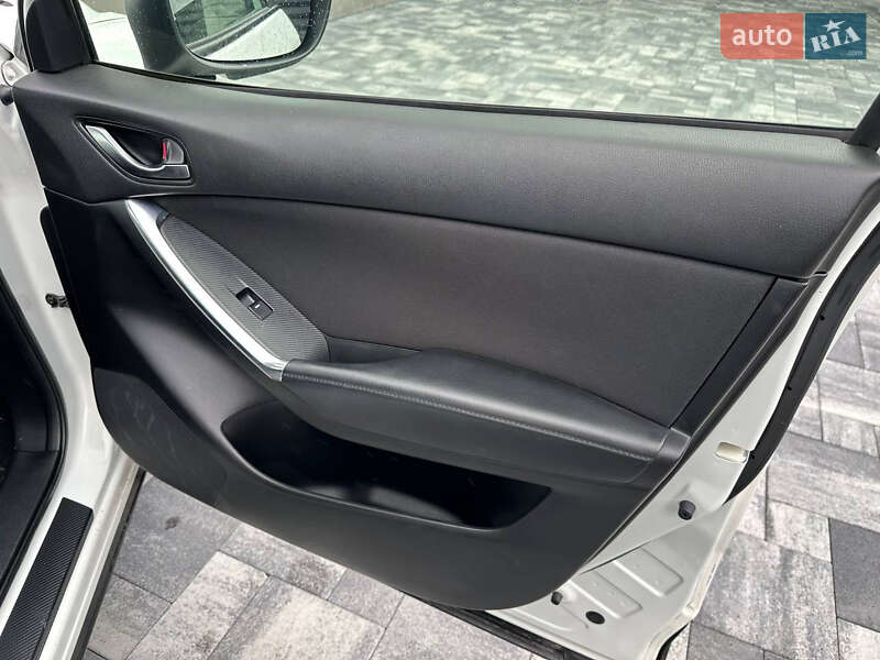 Внедорожник / Кроссовер Mazda CX-5 2016 в Калуше