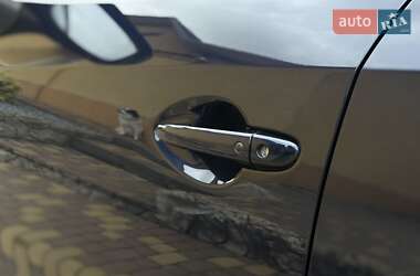 Внедорожник / Кроссовер Mazda CX-5 2015 в 