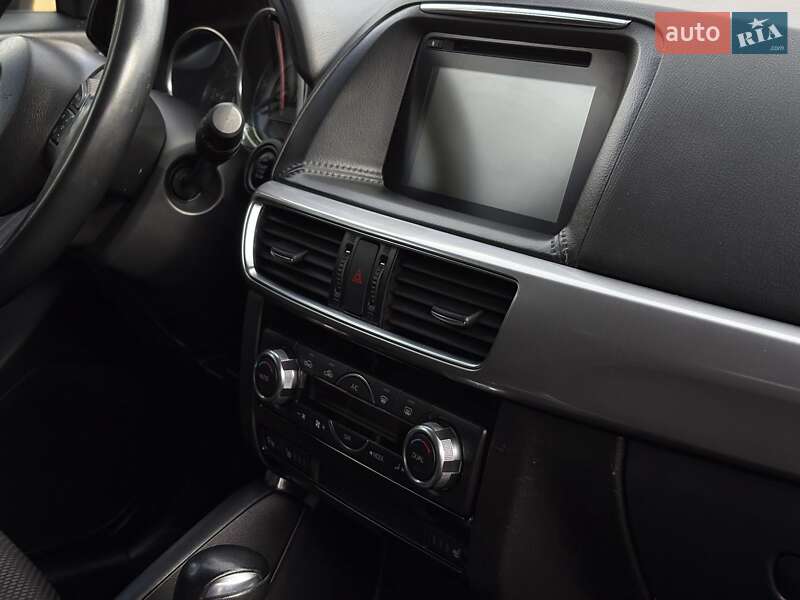 Позашляховик / Кросовер Mazda CX-5 2015 в Рівному