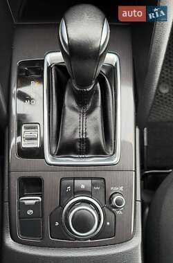 Внедорожник / Кроссовер Mazda CX-5 2016 в 