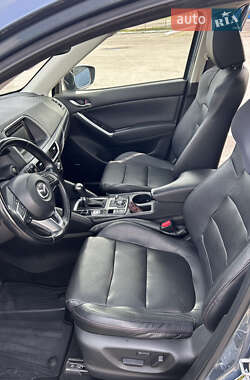 Позашляховик / Кросовер Mazda CX-5 2016 в 
