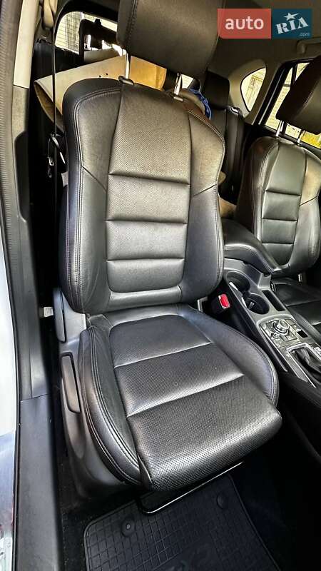 Позашляховик / Кросовер Mazda CX-5 2015 в Дніпрі