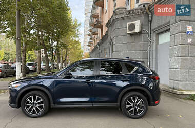 Позашляховик / Кросовер Mazda CX-5 2019 в 
