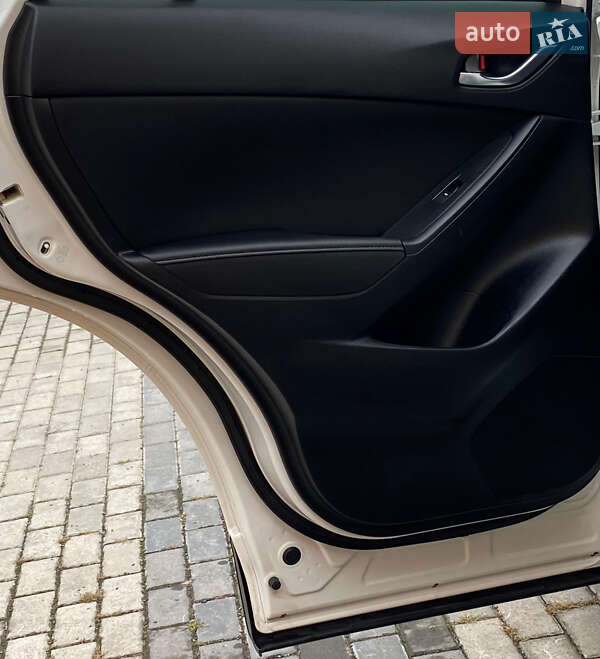Позашляховик / Кросовер Mazda CX-5 2016 в Рівному