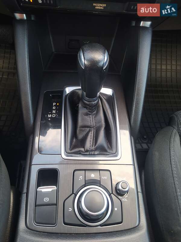 Позашляховик / Кросовер Mazda CX-5 2016 в Дубні