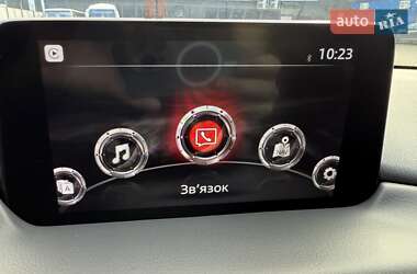Позашляховик / Кросовер Mazda CX-5 2022 в 