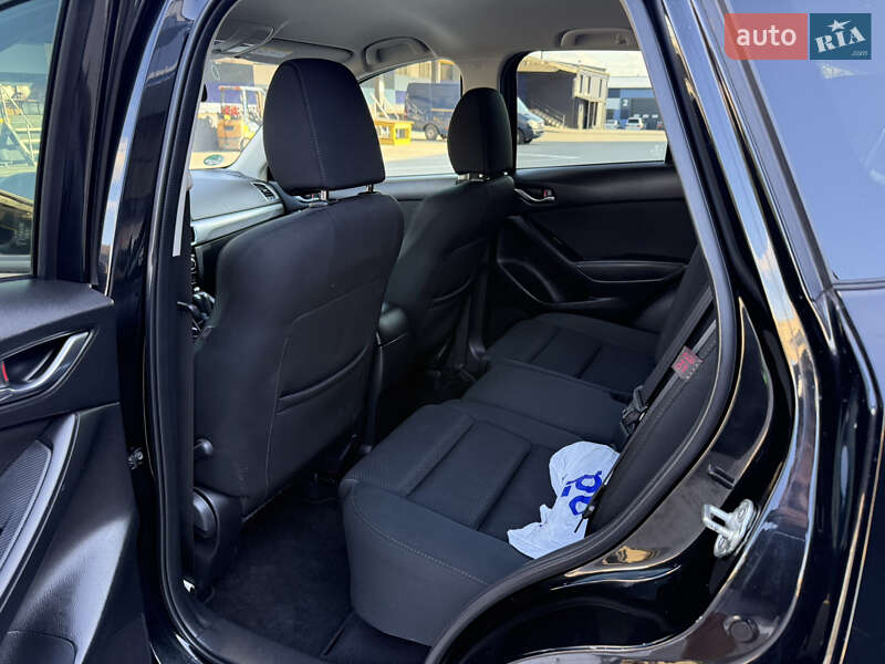 Позашляховик / Кросовер Mazda CX-5 2016 в Рівному