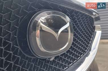 Позашляховик / Кросовер Mazda CX-5 2019 в 