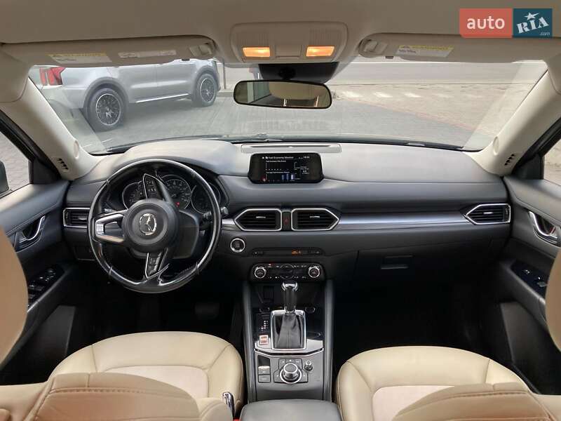 Позашляховик / Кросовер Mazda CX-5 2017 в Луцьку