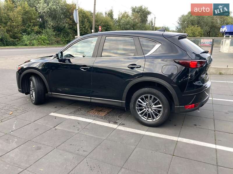 Позашляховик / Кросовер Mazda CX-5 2017 в Луцьку