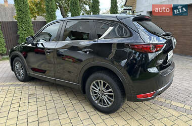 Позашляховик / Кросовер Mazda CX-5 2018 в  фото 9 Позашляховик / Кросовер Mazda CX-5 2018 в