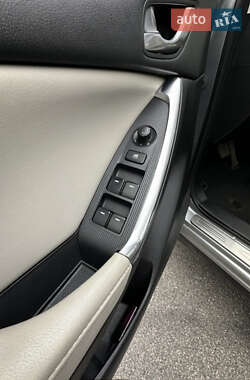 Позашляховик / Кросовер Mazda CX-5 2013 в 