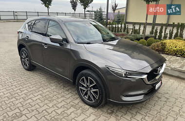 Позашляховик / Кросовер Mazda CX-5 2018 в 