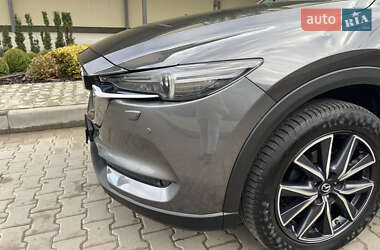 Позашляховик / Кросовер Mazda CX-5 2018 в 