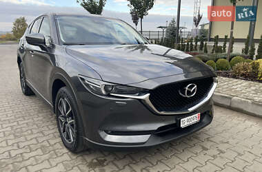 Позашляховик / Кросовер Mazda CX-5 2018 в 