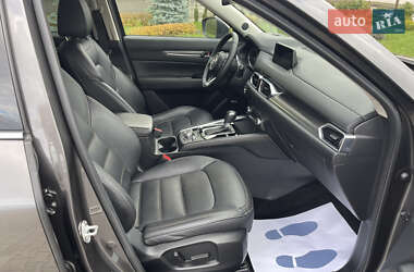 Позашляховик / Кросовер Mazda CX-5 2018 в 