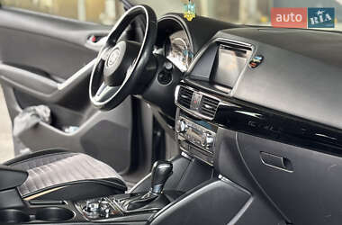 Позашляховик / Кросовер Mazda CX-5 2015 в 