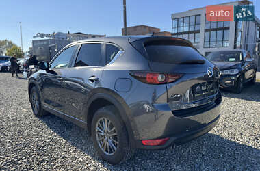 Позашляховик / Кросовер Mazda CX-5 2018 в 