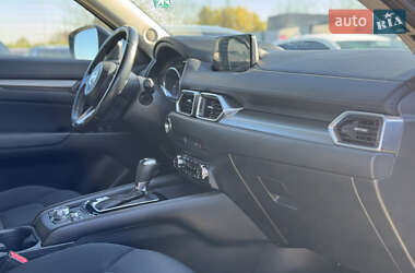 Позашляховик / Кросовер Mazda CX-5 2018 в 