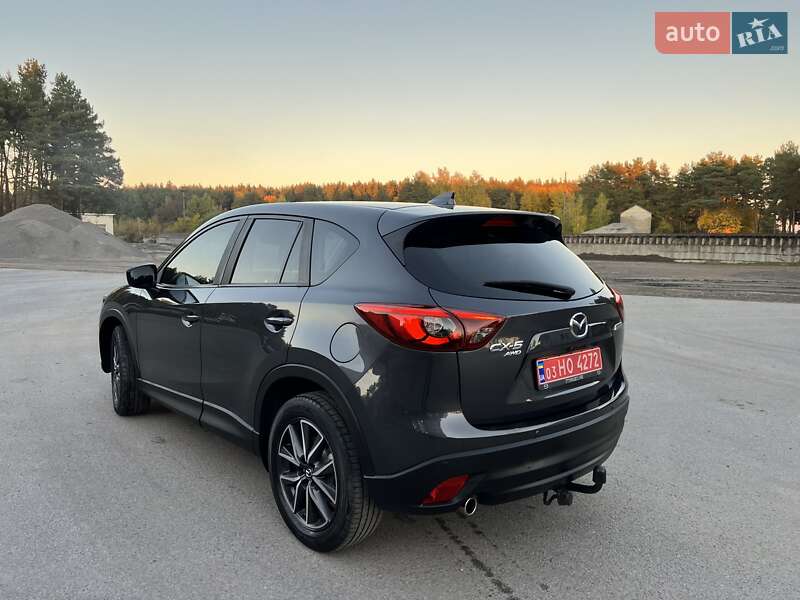 Позашляховик / Кросовер Mazda CX-5 2016 в Радивиліві